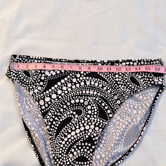 ISLANDER one piece bathing suit, size 16, black/white, in good condition - Picture 6 of 10